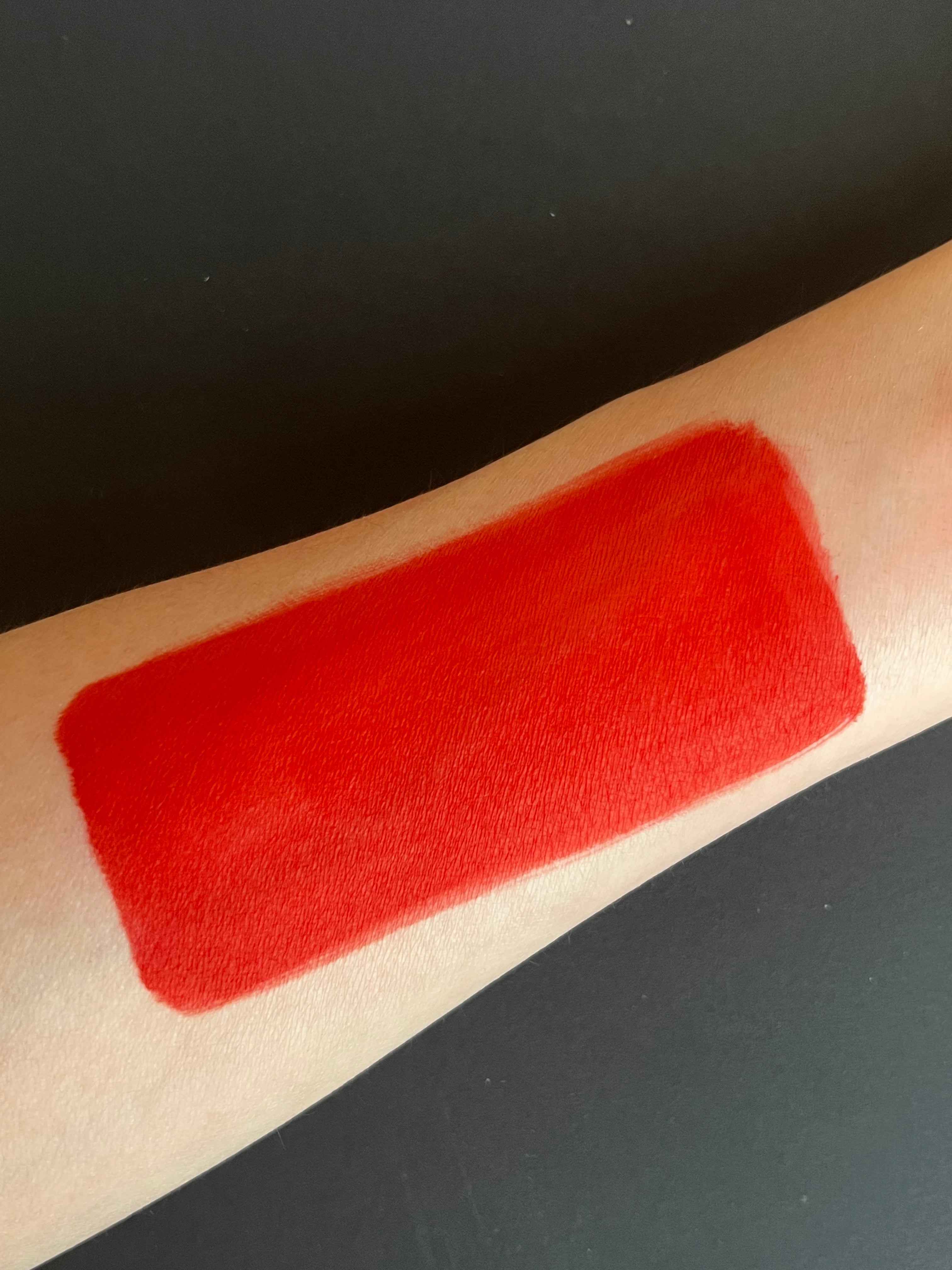 9 - Apple (Red) Water Activated Graphic Liner