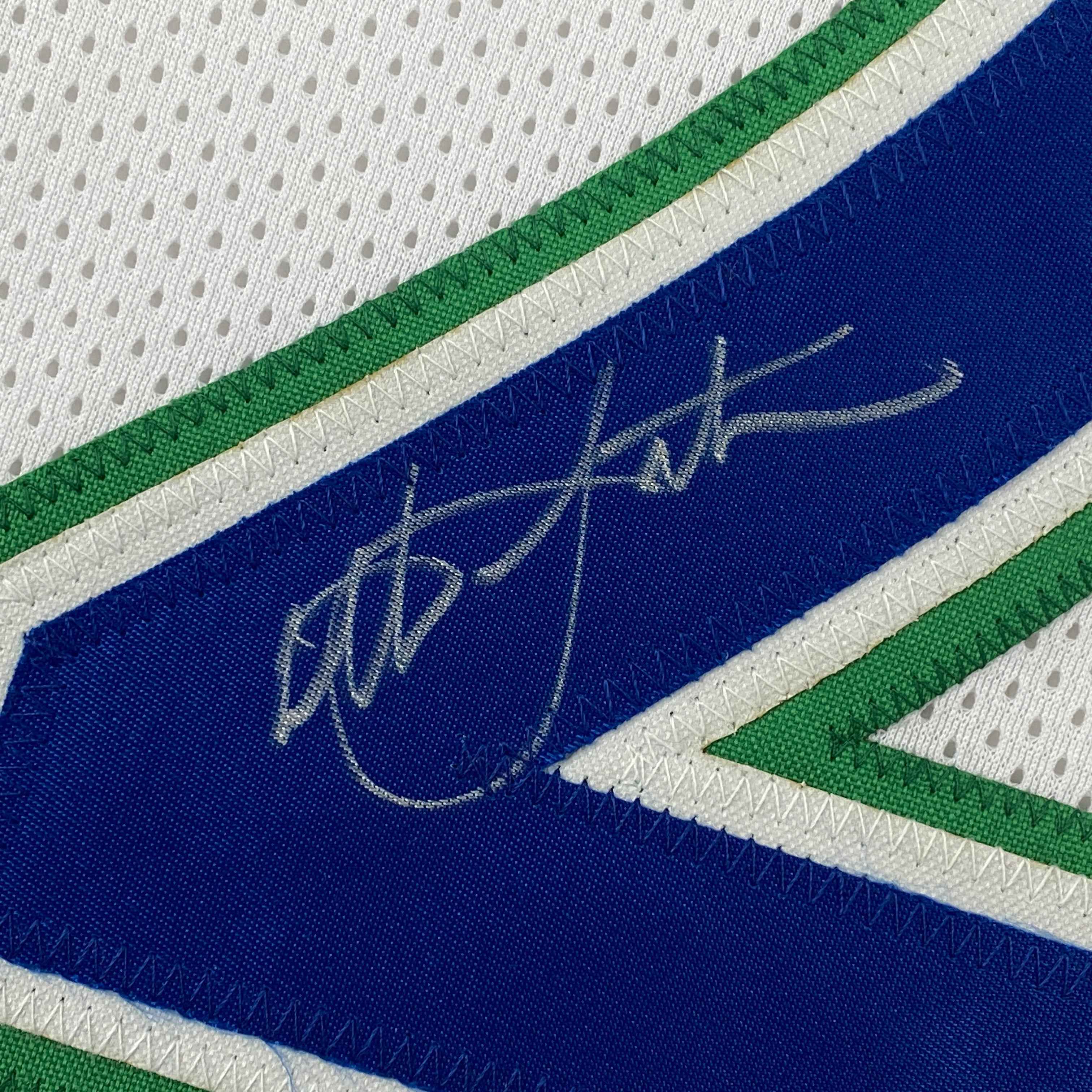 Autographed/Signed Christian Laettner Minnesota White Basketball Jersey PSA/DNA COA